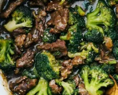 SLOW COOKER BEEF AND BROCCOLI