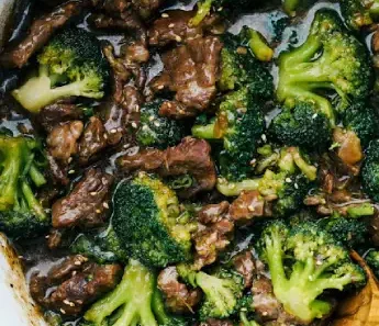 SLOW COOKER BEEF AND BROCCOLI